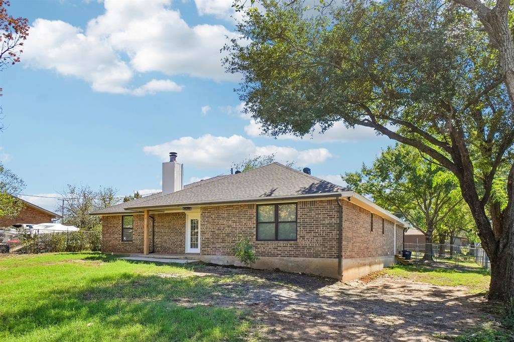 5885 Mitchell Saxon Road, Fort Worth, TX 76140 5885 Mitchell Saxon Road, Fort Worth, TX 76140