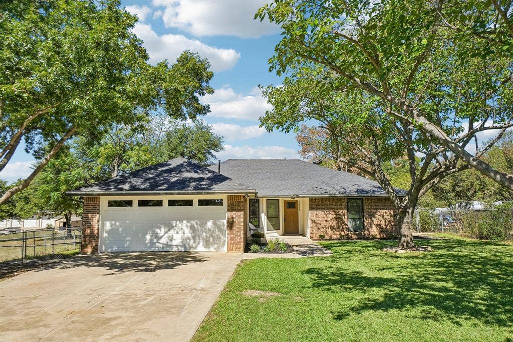 5885 Mitchell Saxon Road, Fort Worth, TX 76140 5885 Mitchell Saxon Road, Fort Worth, TX 76140