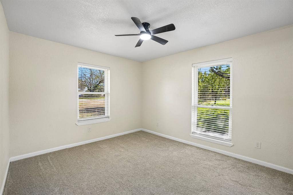 5885 Mitchell Saxon Road, Fort Worth, TX 76140 Front bedroom (2)