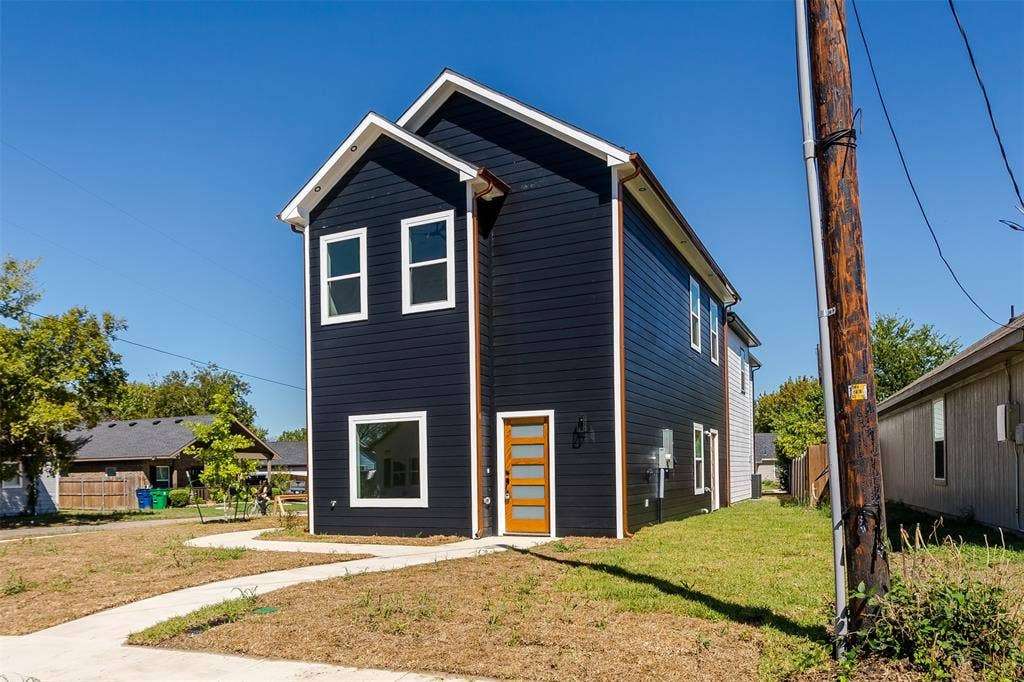 300 Henry Street, Waxahachie, TX 75165 300 Henry Street, Waxahachie, TX 75165
