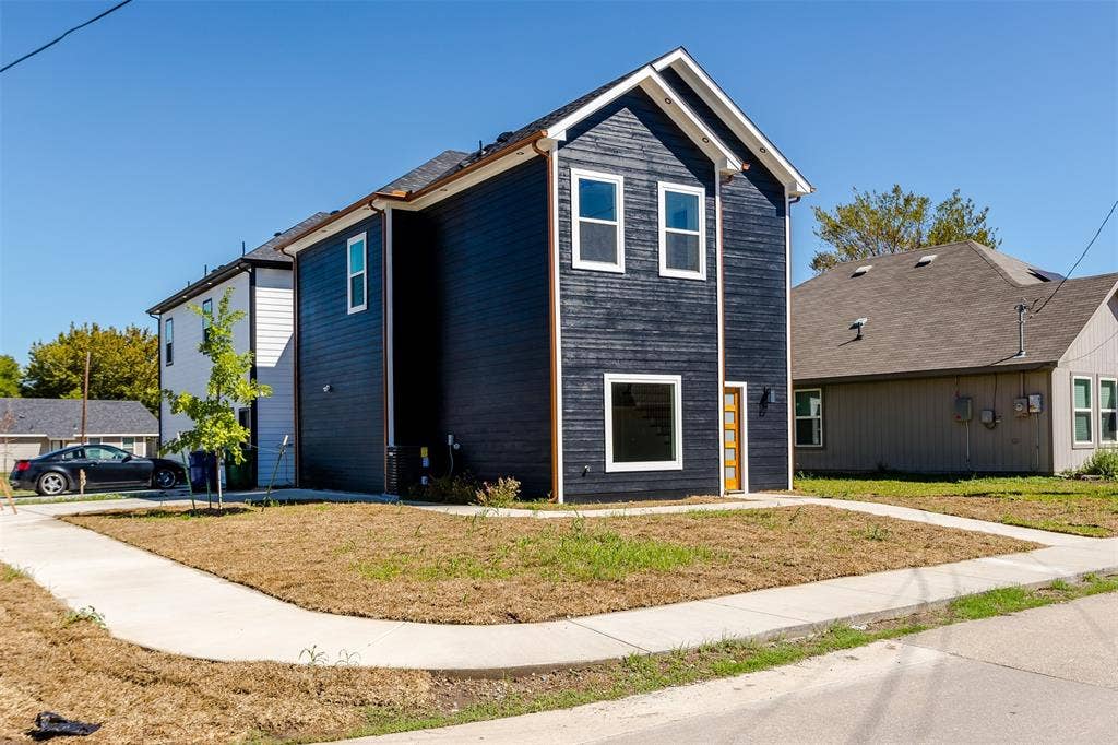 300 Henry Street, Waxahachie, TX 75165 300 Henry Street, Waxahachie, TX 75165