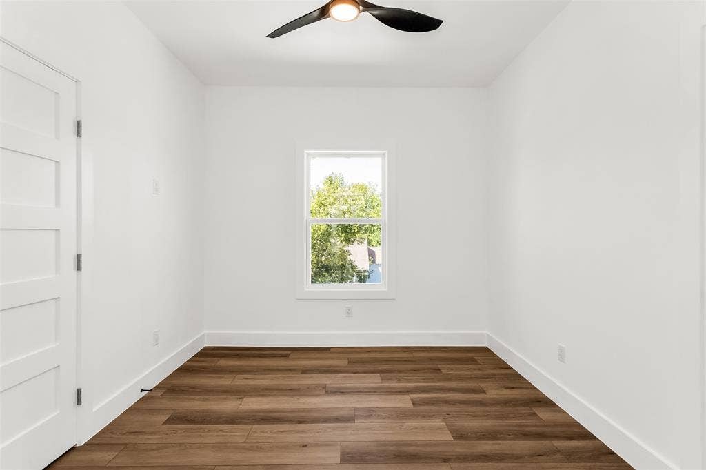 300 Henry Street, Waxahachie, TX 75165 300 Henry Street, Waxahachie, TX 75165