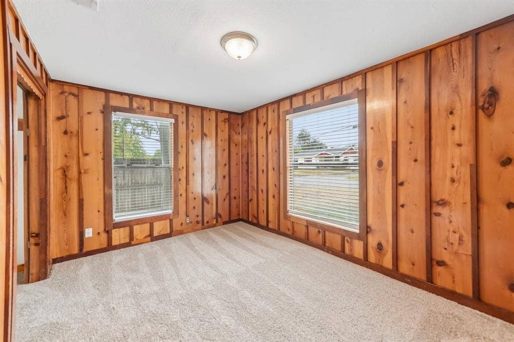 200 N Roe Street, White Settlement, TX 76108