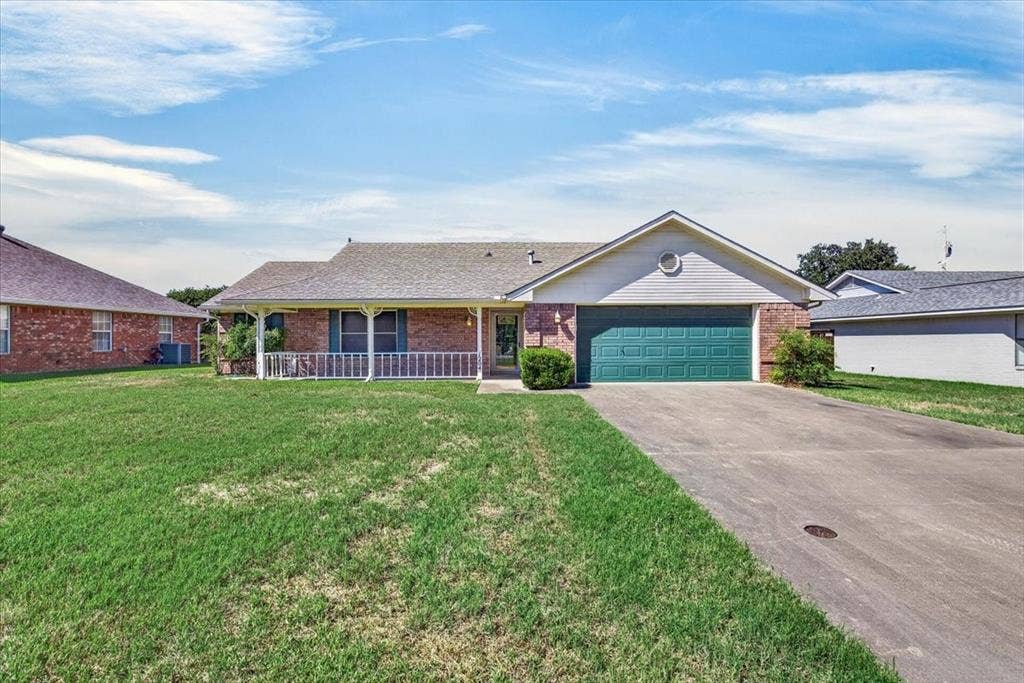 1204 S Bettie Street, Mabank, TX 75147 1204 S Bettie Street, Mabank, TX 75147