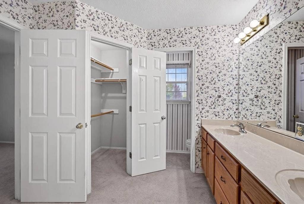 1204 S Bettie Street, Mabank, TX 75147 1204 S Bettie Street, Mabank, TX 75147