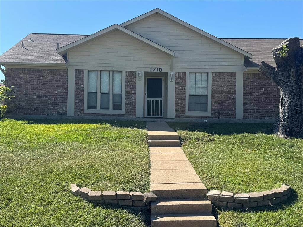 1715 Carolyn Way, Richardson, TX 75081 1715 Carolyn Way, Richardson, TX 75081