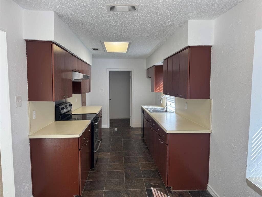 1715 Carolyn Way, Richardson, TX 75081 1715 Carolyn Way, Richardson, TX 75081
