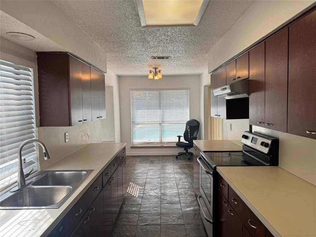 1715 Carolyn Way, Richardson, TX 75081 1715 Carolyn Way, Richardson, TX 75081