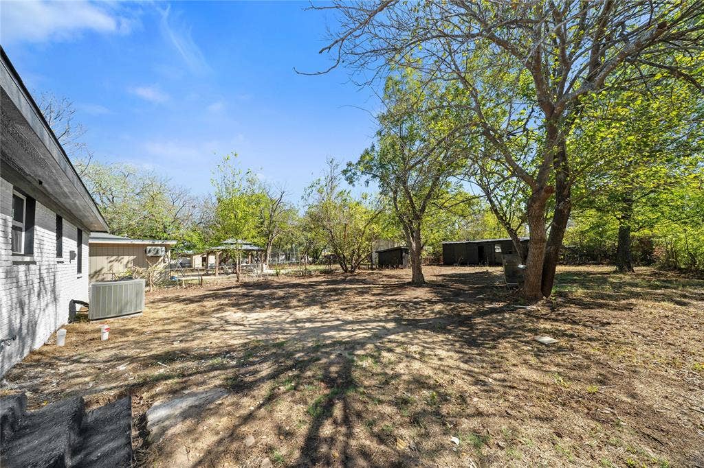 12924 Mitchell Drive, Balch Springs, TX 75180 without virtual grass