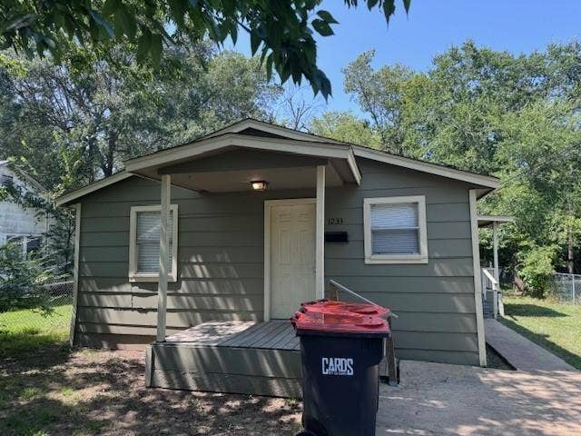 Property photo for 1233 13th St. NW, Paris, TX