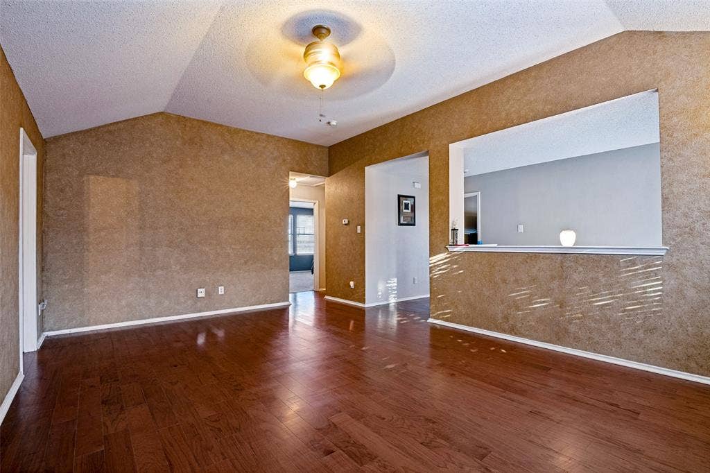 2428 Becard Drive, Mesquite, TX 75181 2428 Becard Drive, Mesquite, TX 75181