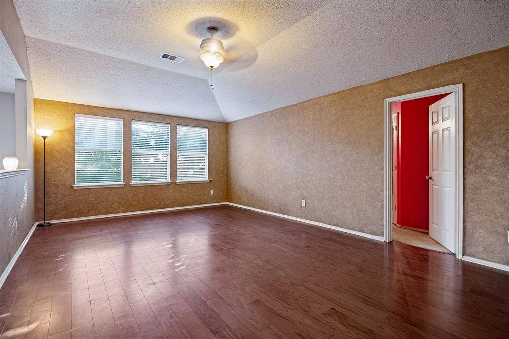 2428 Becard Drive, Mesquite, TX 75181 2428 Becard Drive, Mesquite, TX 75181