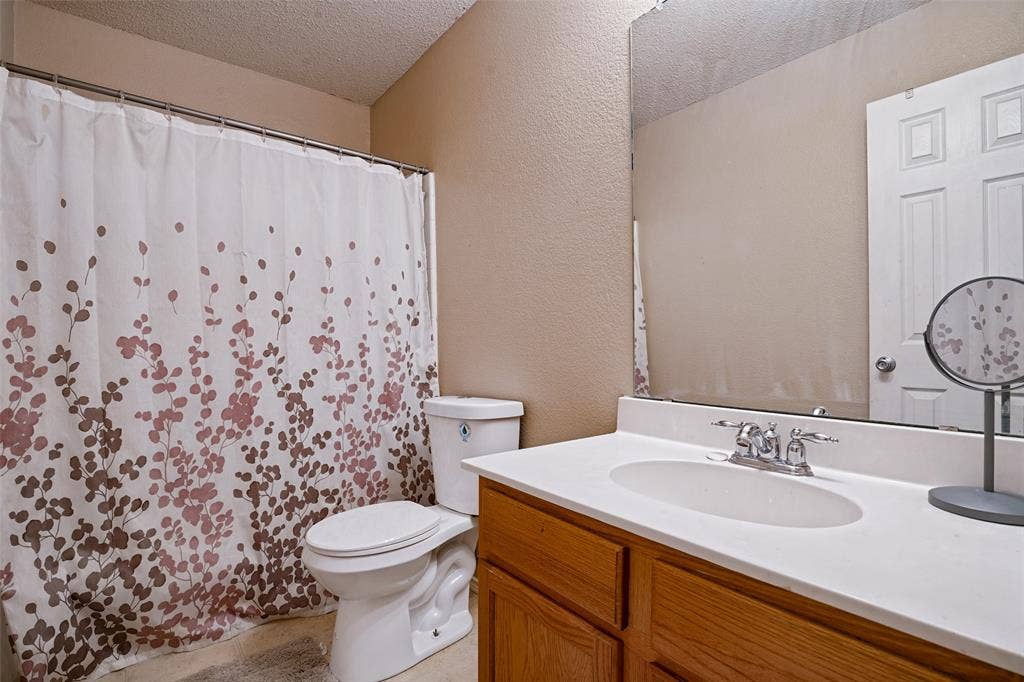 2428 Becard Drive, Mesquite, TX 75181 2428 Becard Drive, Mesquite, TX 75181