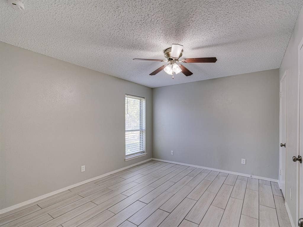 2714 Meadow Bluff Lane, Dallas, TX 75237 2714 Meadow Bluff Lane, Dallas, TX 75237