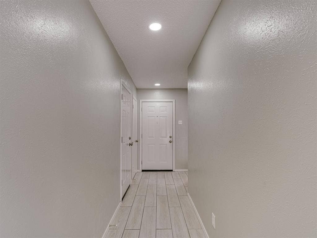 2714 Meadow Bluff Lane, Dallas, TX 75237 2714 Meadow Bluff Lane, Dallas, TX 75237