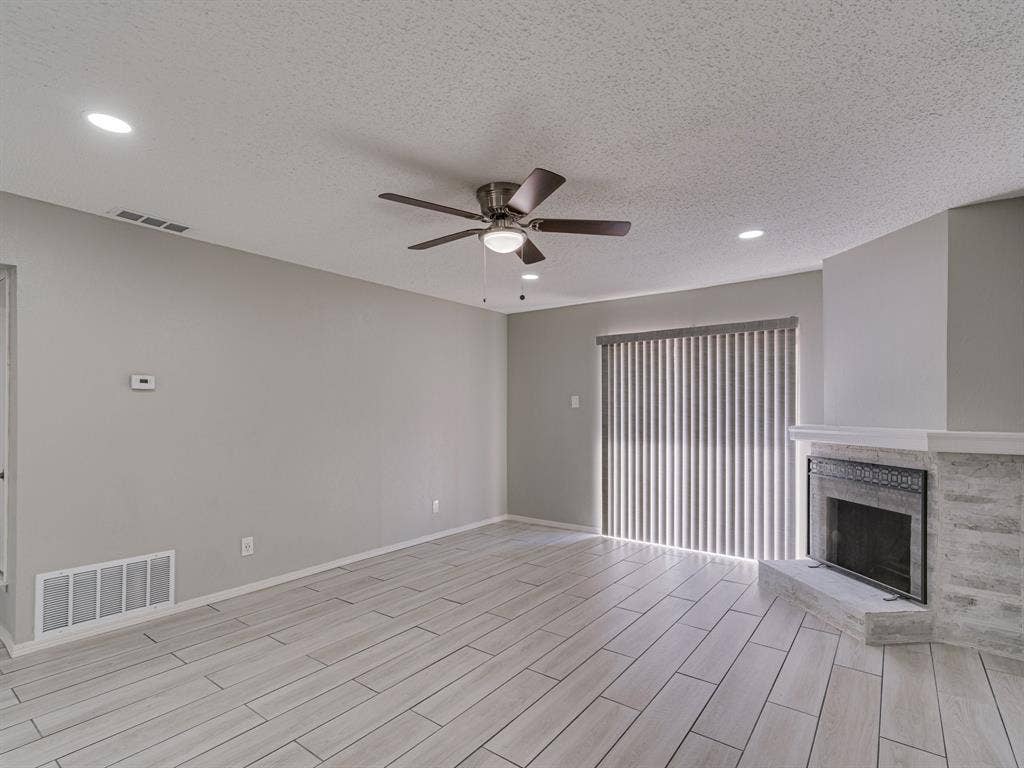 2714 Meadow Bluff Lane, Dallas, TX 75237 2714 Meadow Bluff Lane, Dallas, TX 75237