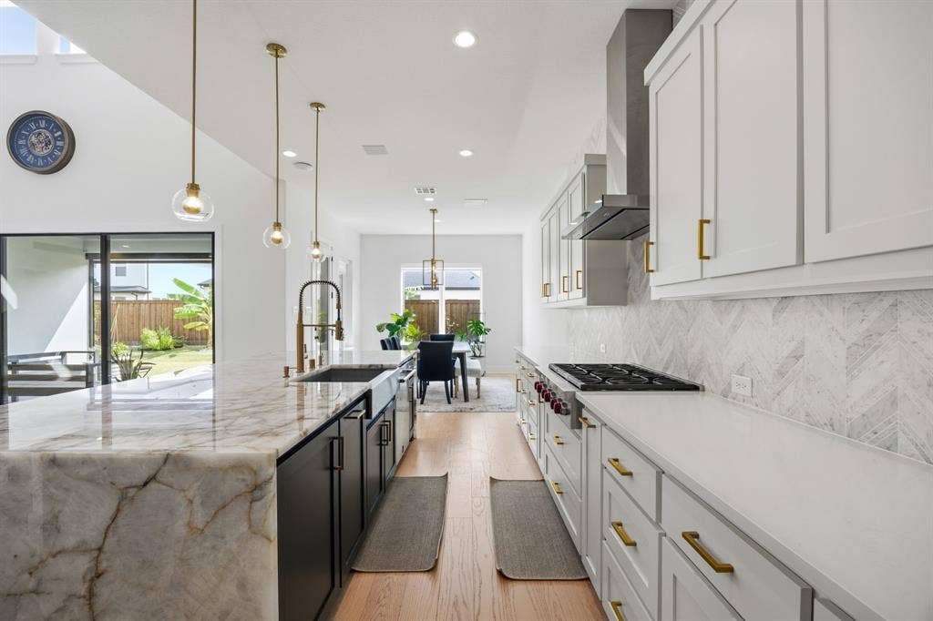 10472 Milkweed Court, Frisco, TX 75035 10472 Milkweed Court, Frisco, TX 75035