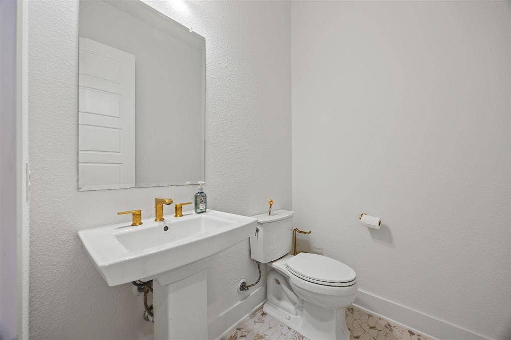 10472 Milkweed Court, Frisco, TX 75035 10472 Milkweed Court, Frisco, TX 75035