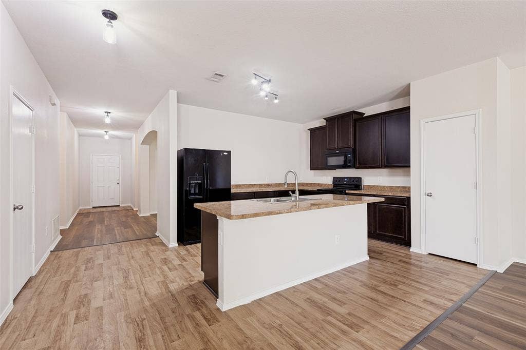 11117 kenny Drive, Fort Worth, TX 76244 11117 kenny Drive, Fort Worth, TX 76244
