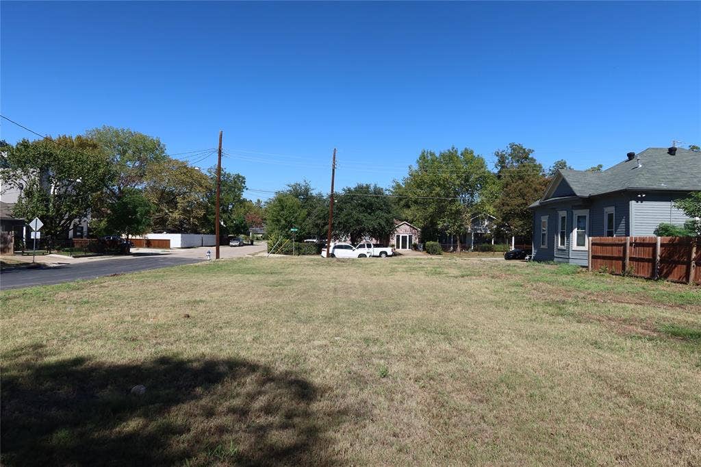 5302 Alton Avenue, Dallas, TX 75214 5302 Alton Avenue, Dallas, TX 75214