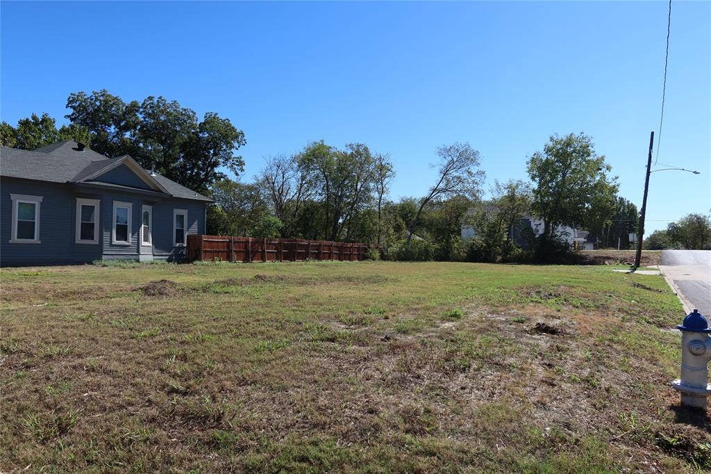 5302 Alton Avenue, Dallas, TX 75214 5302 Alton Avenue, Dallas, TX 75214