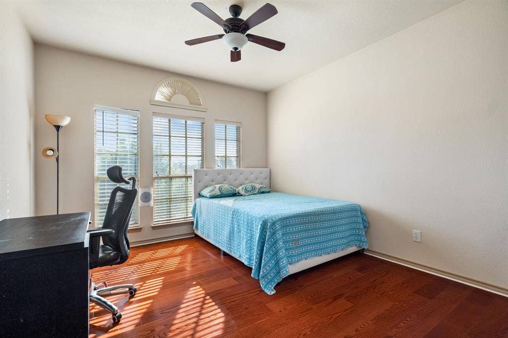1620 Secretariat Lane, Irving, TX 75060 One of the 3 Secondary Bedrooms upstairs. It faces the front.