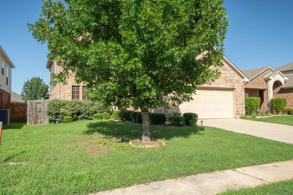 1620 Secretariat Lane, Irving, TX 75060 1620 Secretariat Lane, Irving, TX 75060