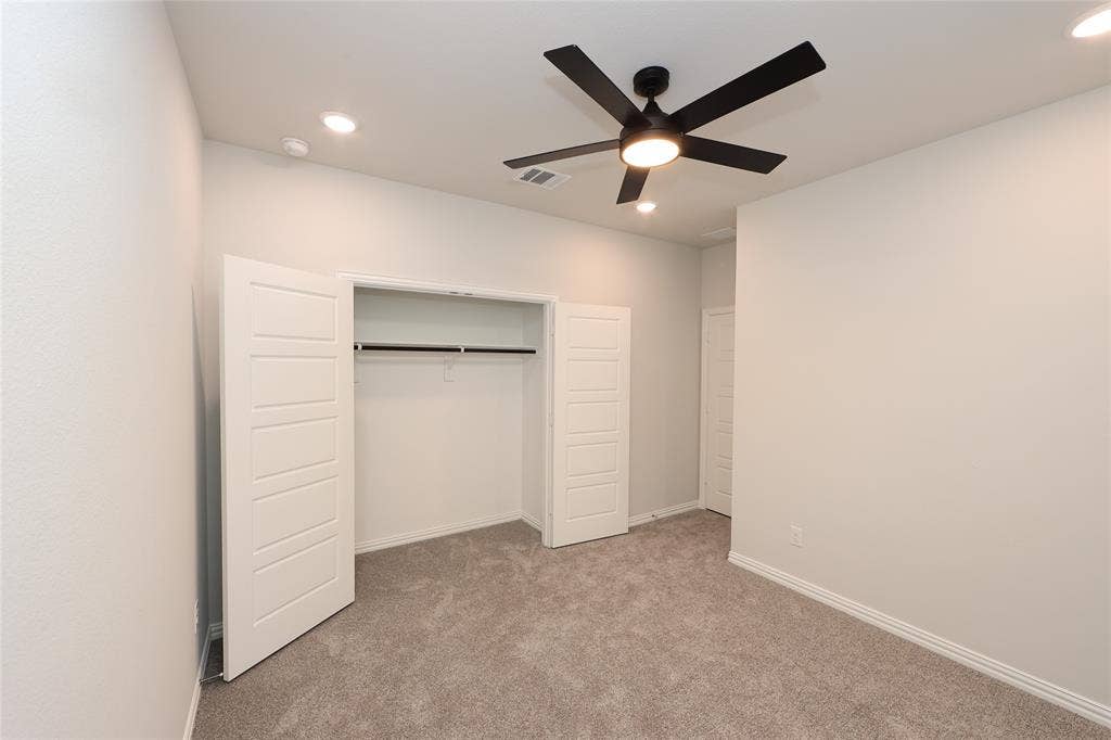 2305 Valencia Drive, Little Elm, TX 75068