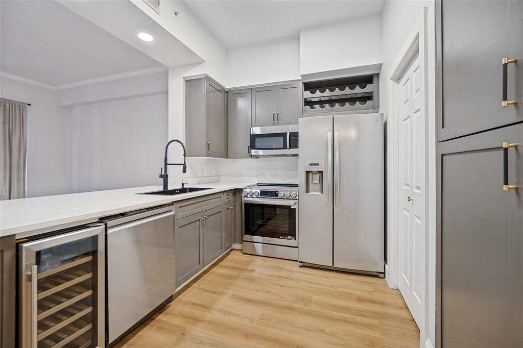 3225 Turtle Creek Boulevard, #334, Dallas, TX 75219 3225 Turtle Creek Boulevard, #334, Dallas, TX 75219