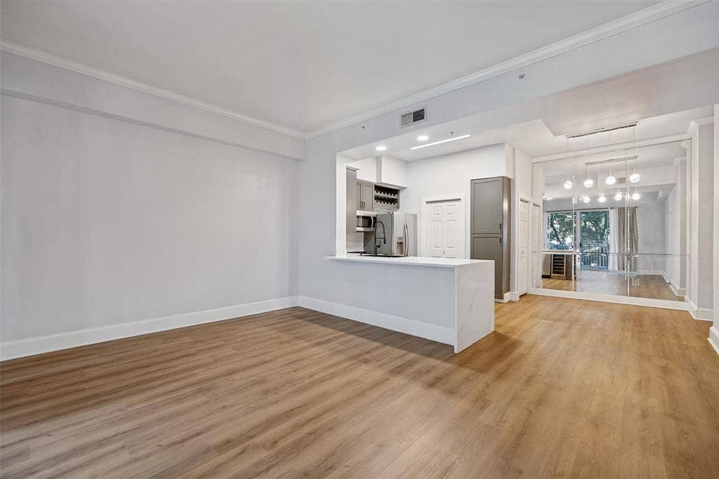 3225 Turtle Creek Boulevard, #334, Dallas, TX 75219 3225 Turtle Creek Boulevard, #334, Dallas, TX 75219