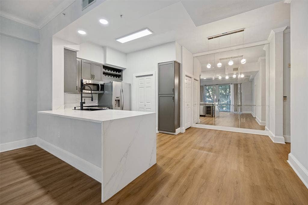 3225 Turtle Creek Boulevard, #334, Dallas, TX 75219 3225 Turtle Creek Boulevard, #334, Dallas, TX 75219