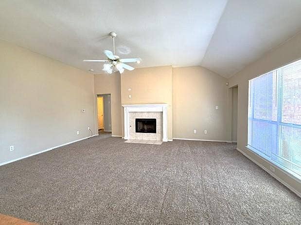 2218 W Thoroughbred Drive, Lancaster, TX 75146 2218 W Thoroughbred Drive, Lancaster, TX 75146