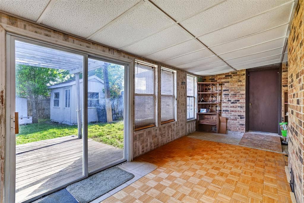 2950 San Diego Drive, Dallas, TX 75228 2950 San Diego Drive, Dallas, TX 75228