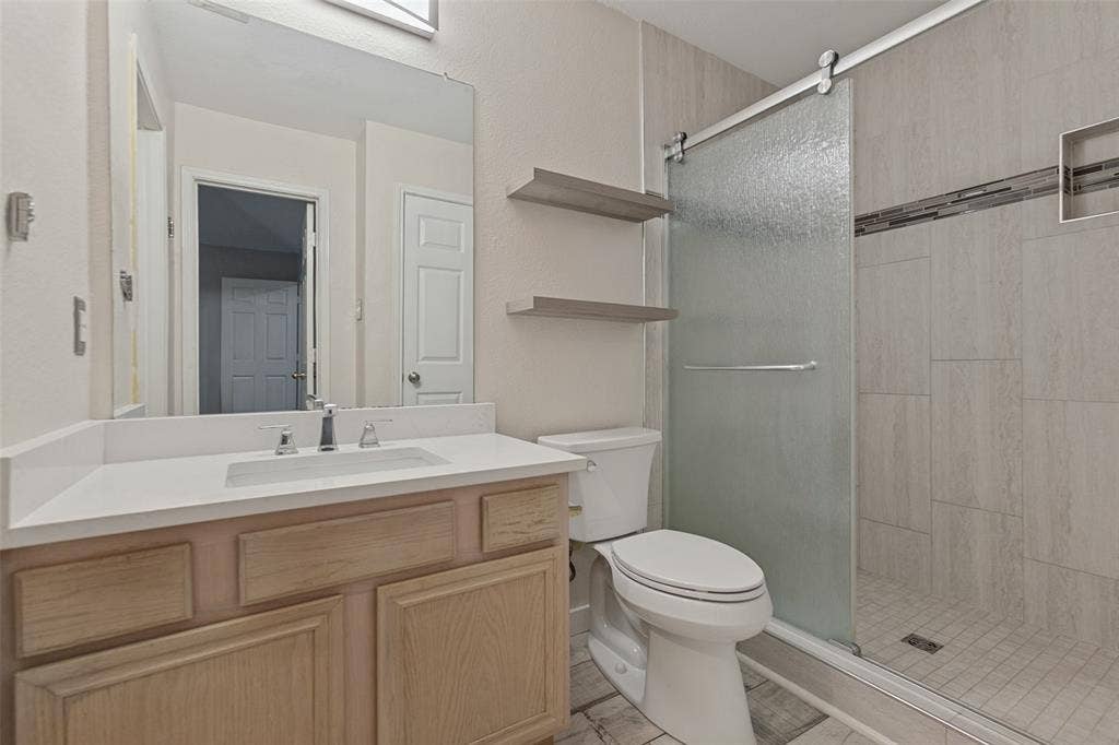 3815 Brandon Park Drive, Garland, TX 75044 3815 Brandon Park Drive, Garland, TX 75044