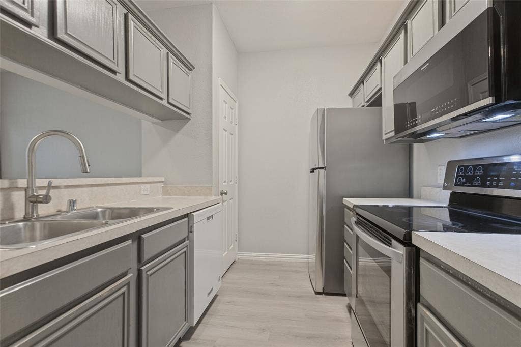 3815 Brandon Park Drive, Garland, TX 75044 3815 Brandon Park Drive, Garland, TX 75044