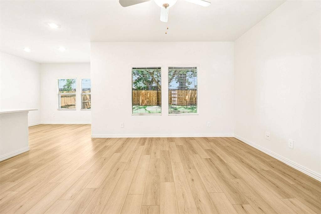 Photo is not of the actual home, but is an inspirational photo of builder’s model home and may depict options, furnishings, and/or decorator features that are not included.