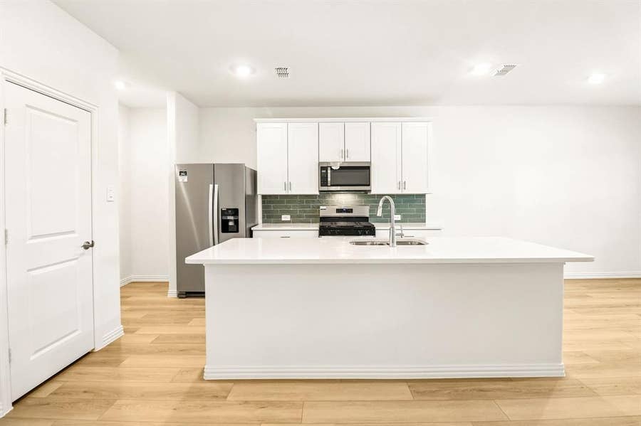 Property photo for 2704 Nicole Drive, Denton, TX