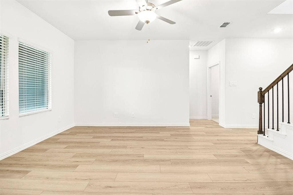 Photo is not of the actual home, but is an inspirational photo of builder’s model home and may depict options, furnishings, and/or decorator features that are not included.