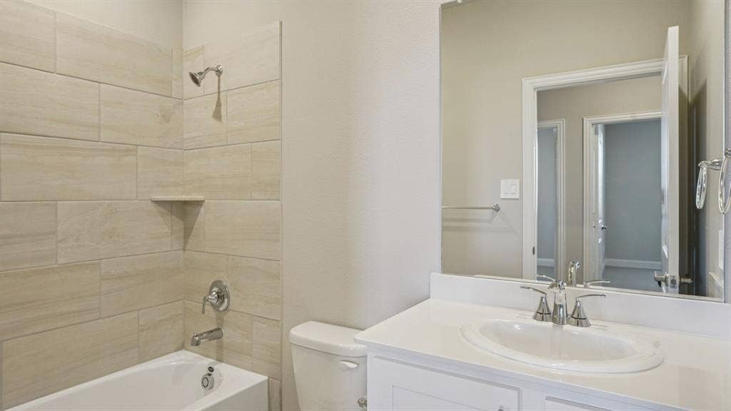 1301 Winters Way, Princeton, TX 75071 Photo is not of the actual home, but is an inspirational photo of builder’s model home and may depict options, furnishings, and/or decorator features that are not included.
