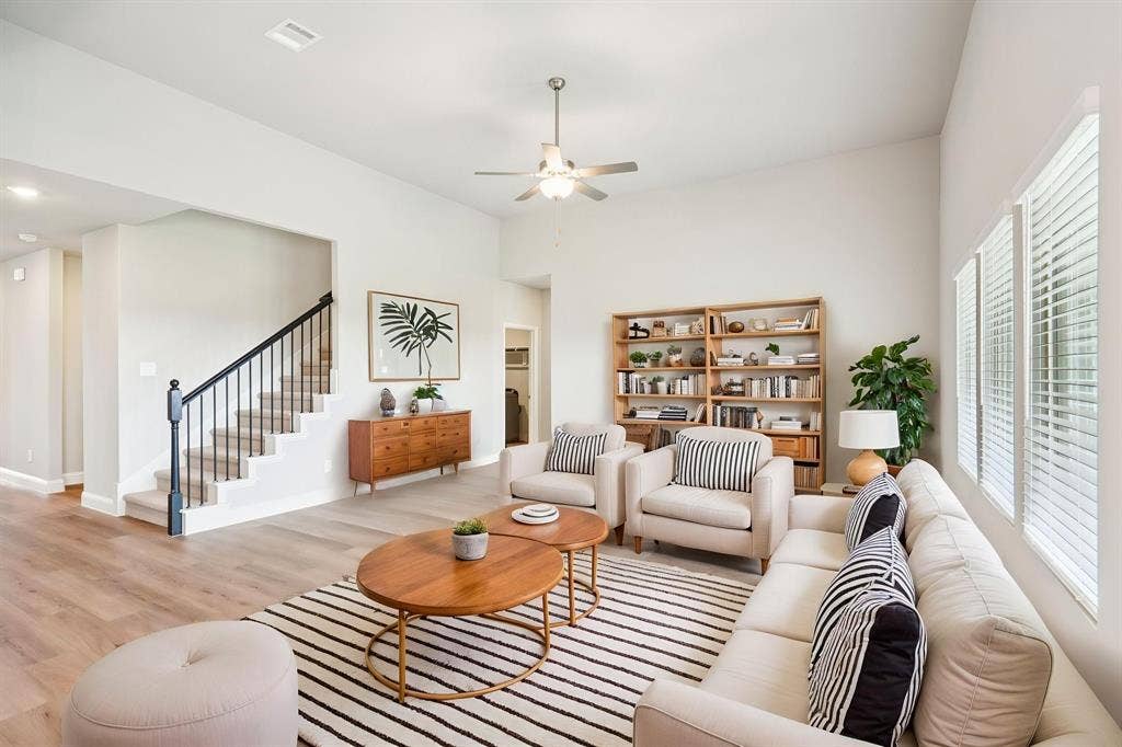 1211 Winters Way, Princeton, TX 75071 Photo is not of the actual home, but is an inspirational photo of builder’s model home and may depict options, furnishings, and/or decorator features that are not included.