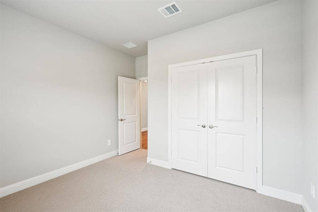 1211 Winters Way, Princeton, TX 75071 Photo is not of the actual home, but is an inspirational photo of builder’s model home and may depict options, furnishings, and/or decorator features that are not included.