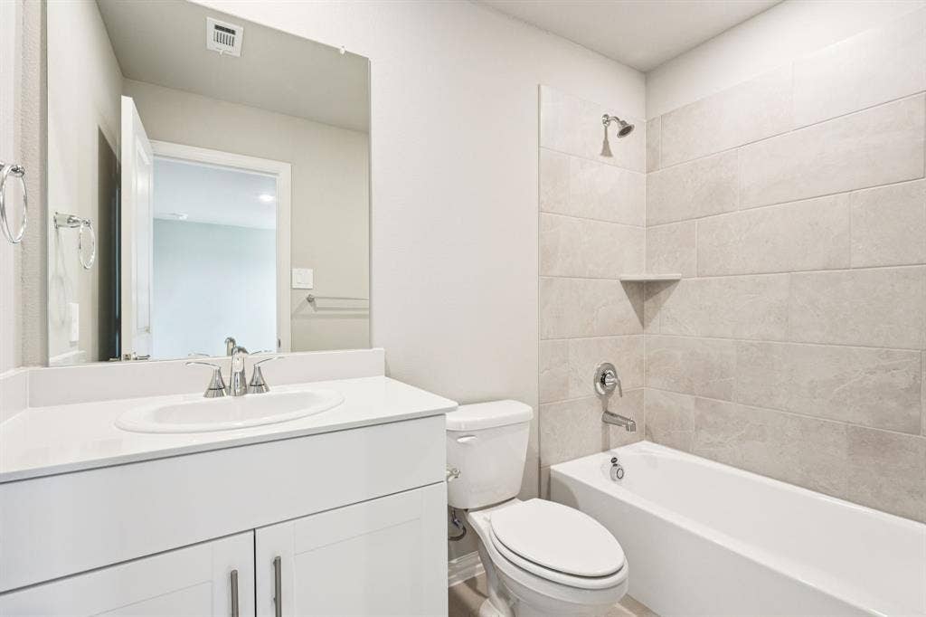 1211 Winters Way, Princeton, TX 75071 Photo is not of the actual home, but is an inspirational photo of builder’s model home and may depict options, furnishings, and/or decorator features that are not included.