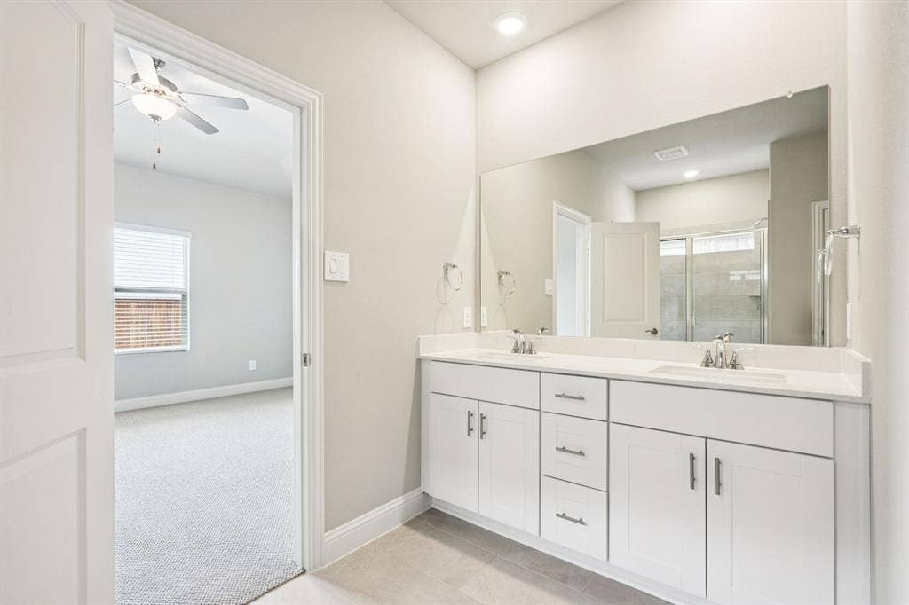 1211 Winters Way, Princeton, TX 75071 Photo is not of the actual home, but is an inspirational photo of builder’s model home and may depict options, furnishings, and/or decorator features that are not included.