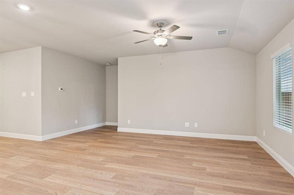 1202 Morrell Drive, Princeton, TX 75071 Photo is not of the actual home, but is an inspirational photo of builder’s model home and may depict options, furnishings, and/or decorator features that are not included.