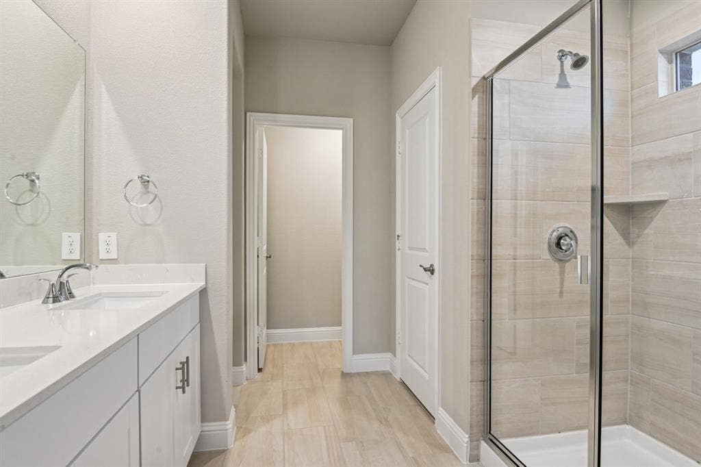 1202 Morrell Drive, Princeton, TX 75071 Photo is not of the actual home, but is an inspirational photo of builder’s model home and may depict options, furnishings, and/or decorator features that are not included.