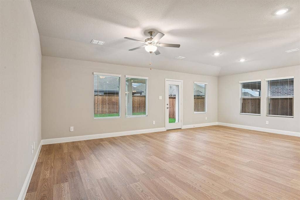 1202 Morrell Drive, Princeton, TX 75071 Photo is not of the actual home, but is an inspirational photo of builder’s model home and may depict options, furnishings, and/or decorator features that are not included.