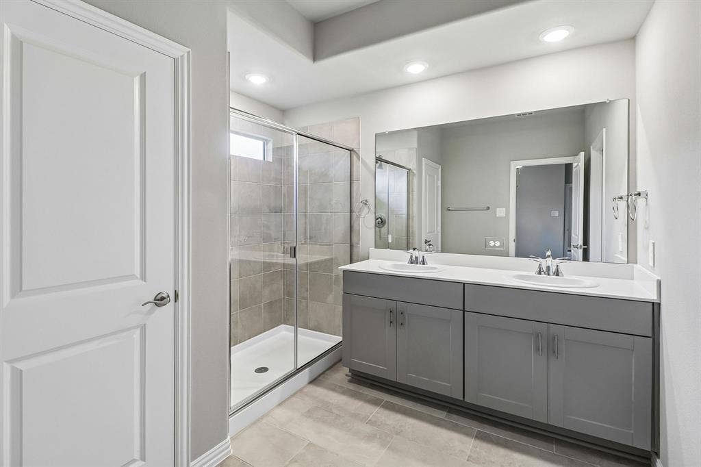 Photo is not of the actual home, but is an inspirational photo of builder’s model home and may depict options, furnishings, and/or decorator features that are not included.