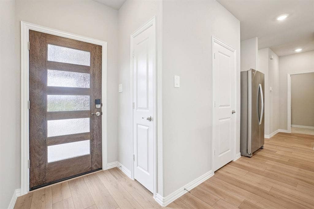 205 Decoursey Drive, Princeton, TX 75071 Photo is not of the actual home, but is an inspirational photo of builder’s model home and may depict options, furnishings, and/or decorator features that are not included.