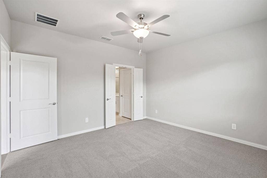 205 Decoursey Drive, Princeton, TX 75071 Photo is not of the actual home, but is an inspirational photo of builder’s model home and may depict options, furnishings, and/or decorator features that are not included.