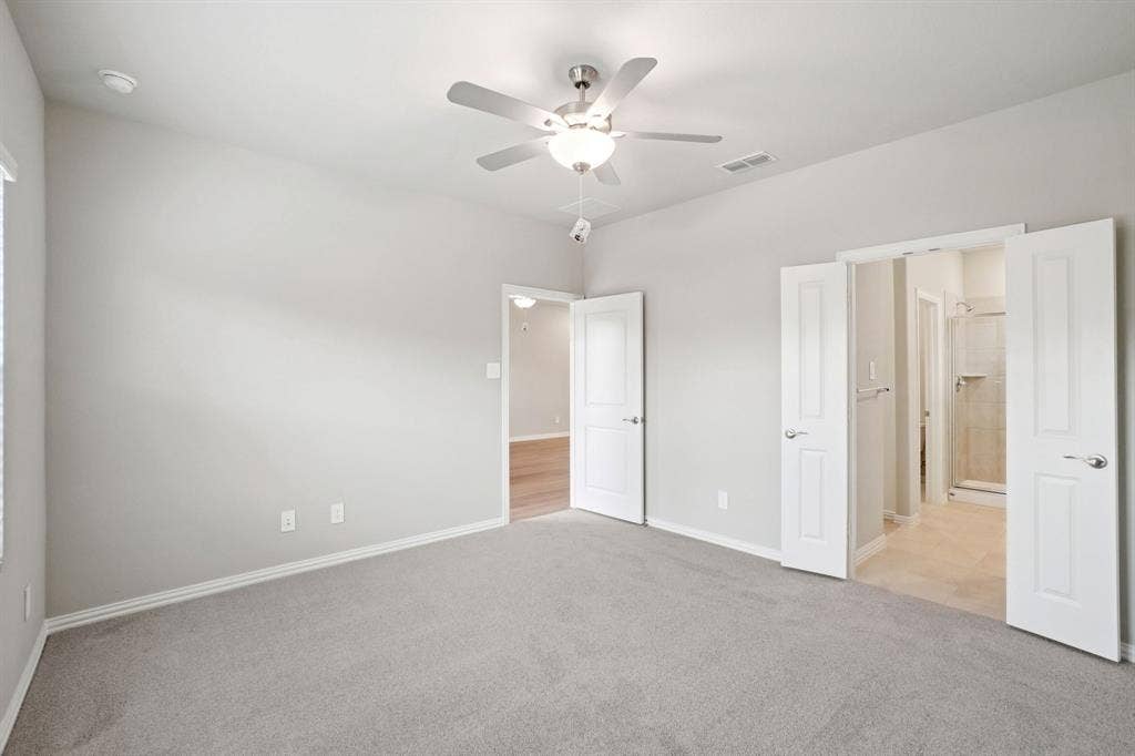 205 Decoursey Drive, Princeton, TX 75071 Photo is not of the actual home, but is an inspirational photo of builder’s model home and may depict options, furnishings, and/or decorator features that are not included.